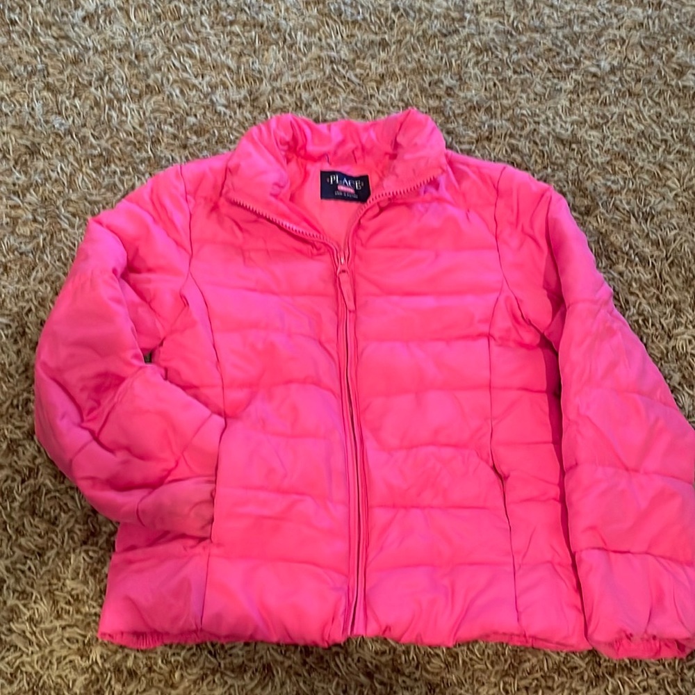 Pink puffer coat. The Childern place size 7/8 . Great condition.